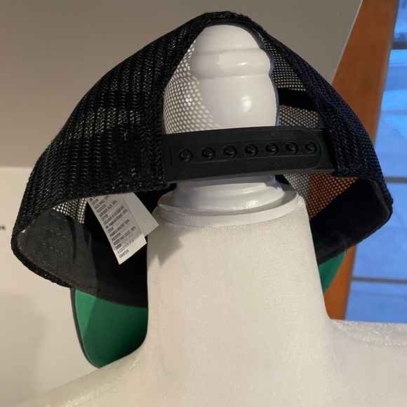 American Eagle trucker hat - Picture 2 of 5